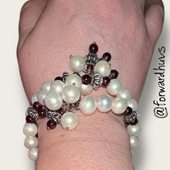 Freshwater Pearl & Garnet Bracelet – Sterling Wire – Appraised $1,795 (Insurance - Picture 3 of 14